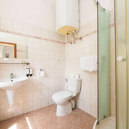 Grandhotel Sluchatko - Ex Zamecky מלון